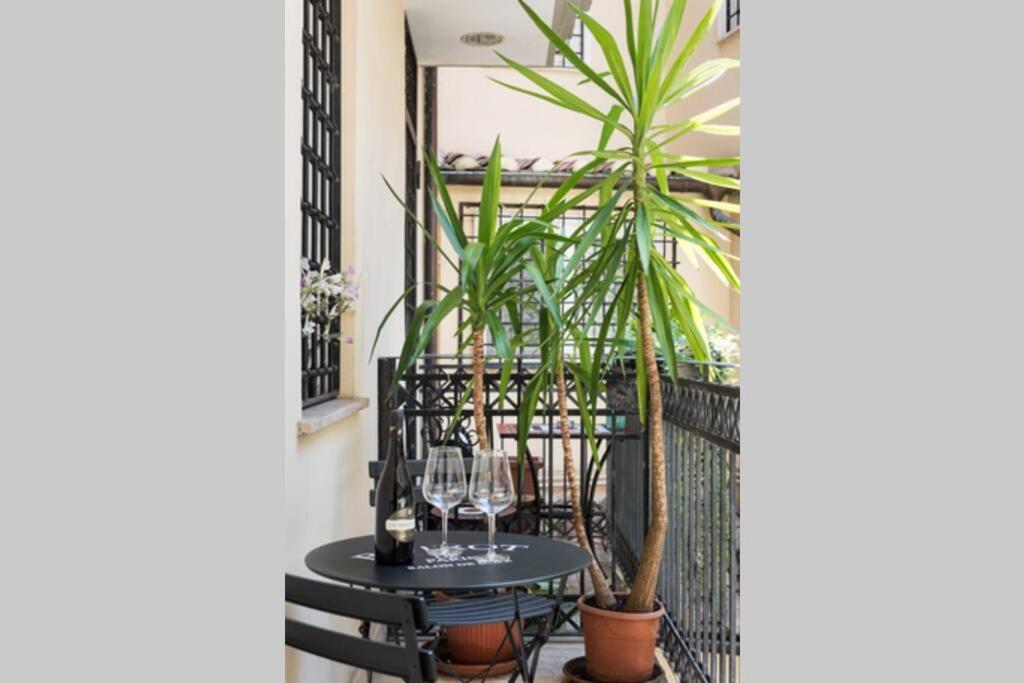 Apartment Lovely Colosseum Loft Rome